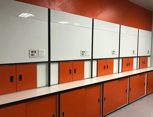 Kompaktne laminatne omare